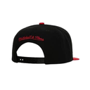 Gorra Mitchell & Ness Chicago Bulls 8 Bit XL HWC