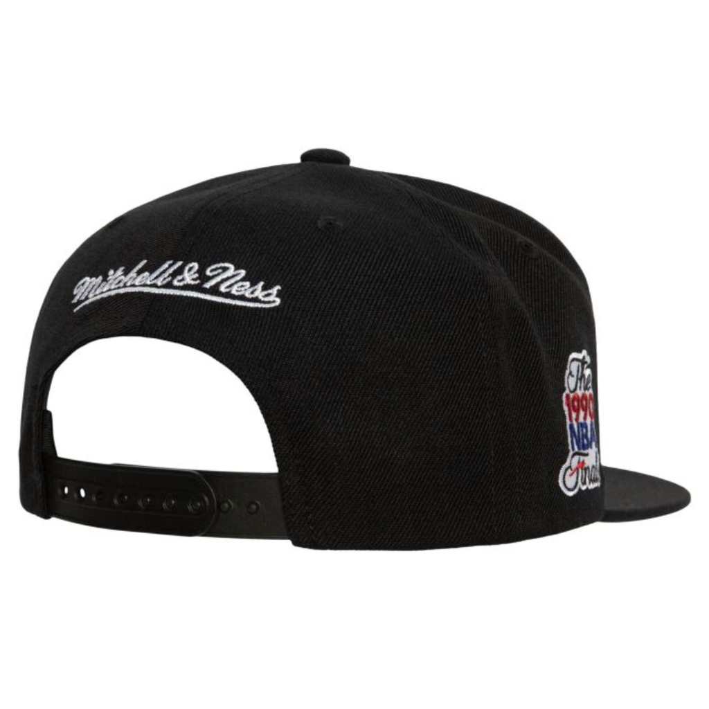 Gorra Mitchell & Ness Detroit Pistons Top Spot