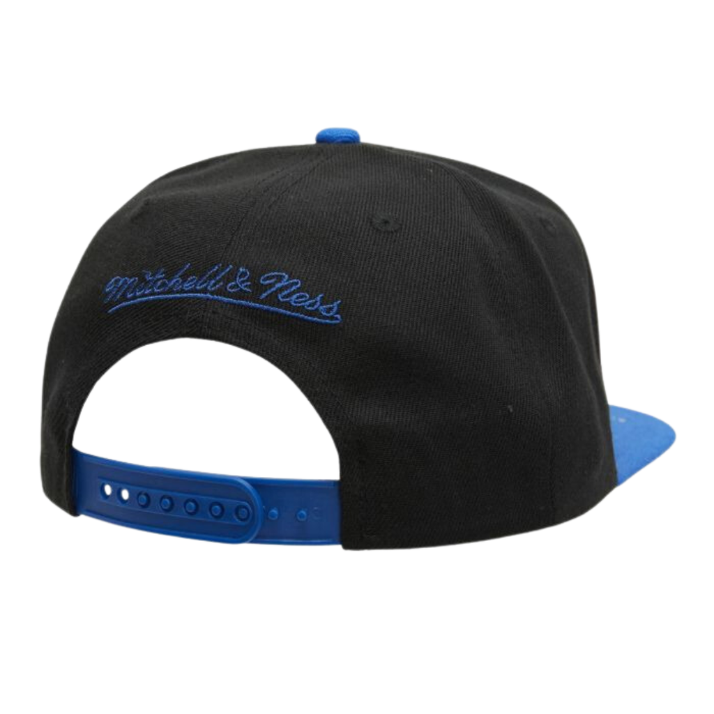 Gorra Mitchell & Ness GS Warriors 8 Bit XL