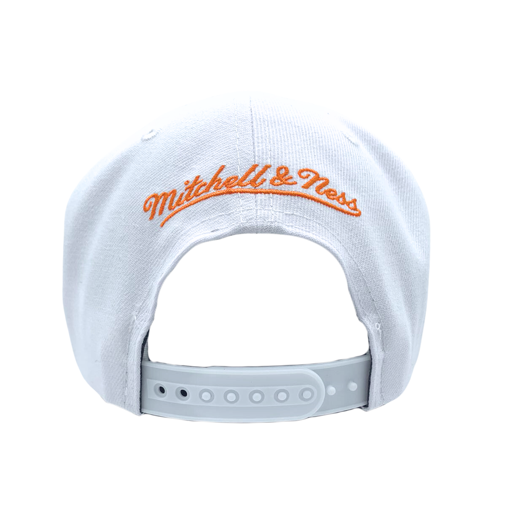 Gorra Mitchell & Ness NBA White Out TC Pop Phoenix Suns