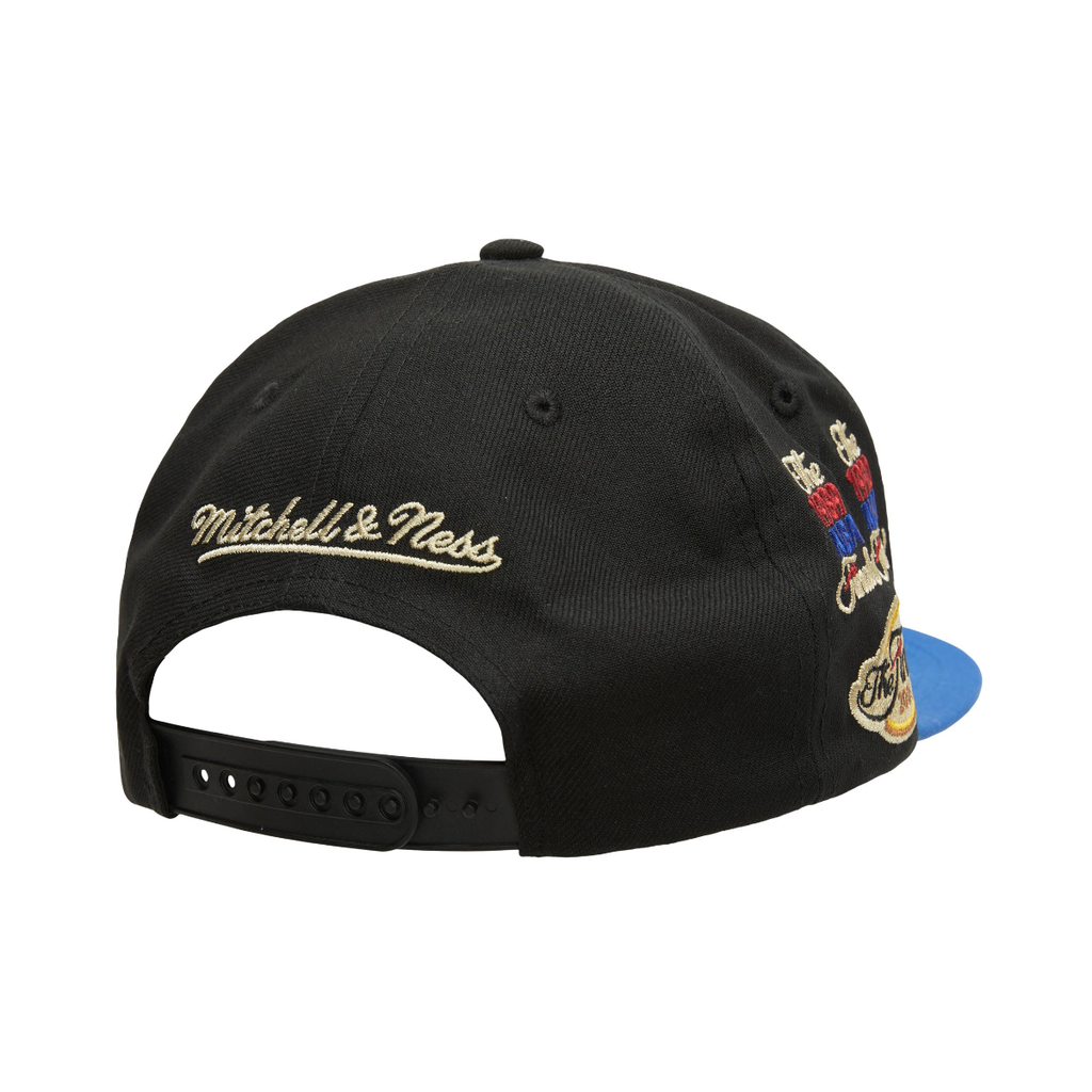 Gorra Mitchell & Ness NBA Pistons Two 18