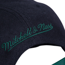Gorra Mitchell & Ness NBA Bucks 8 Bit
