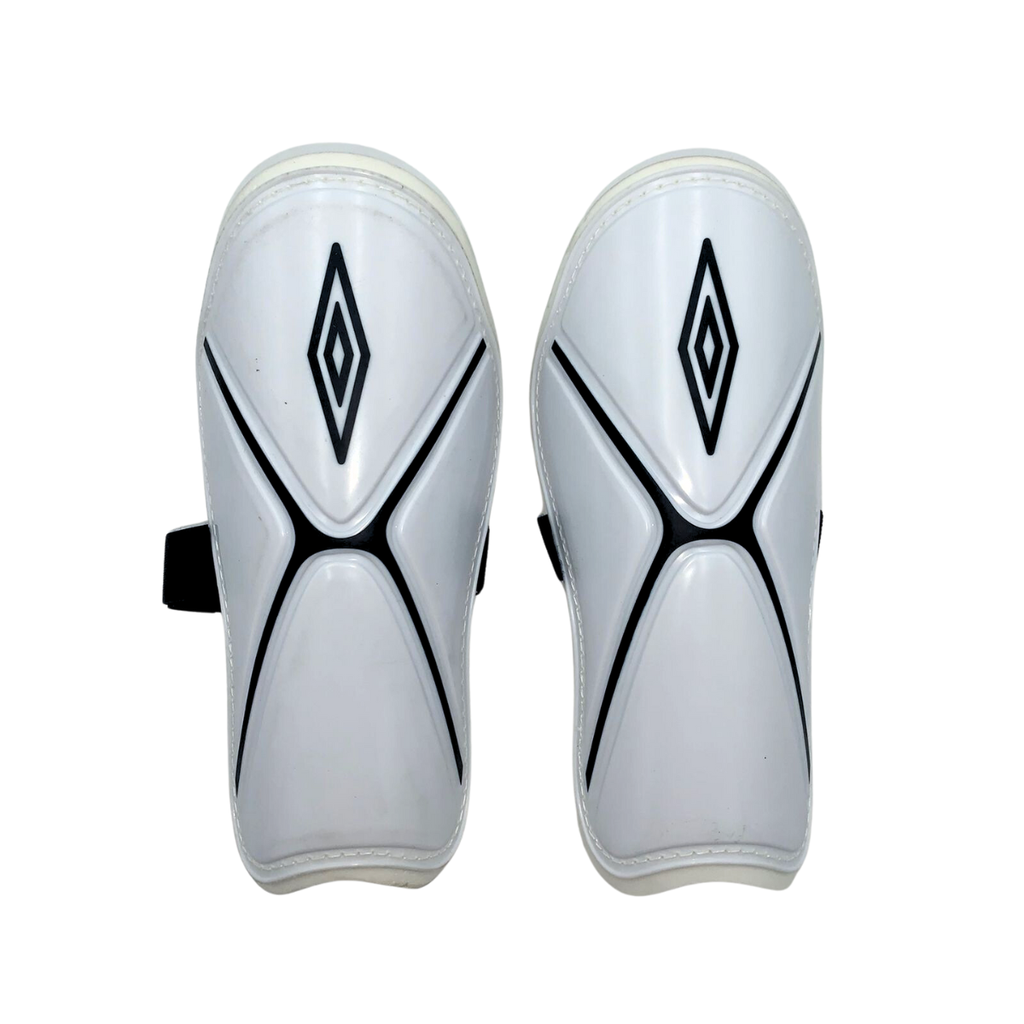 Espinilleras Umbro X Al Victory